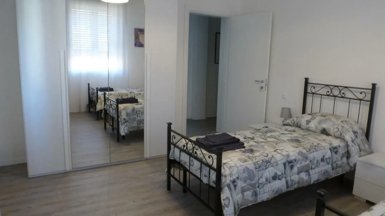 Le Finestre Sul Noce Apartment Ferrara Italy